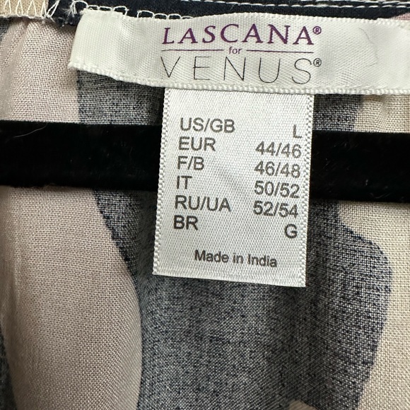 Venus Lascana geometric design in shades of.black, gold & pink. Large. - Picture 3 of 5